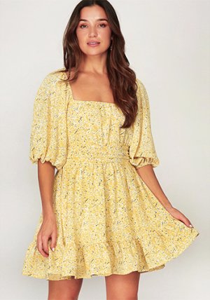 Romantic Era Dress in Lemon