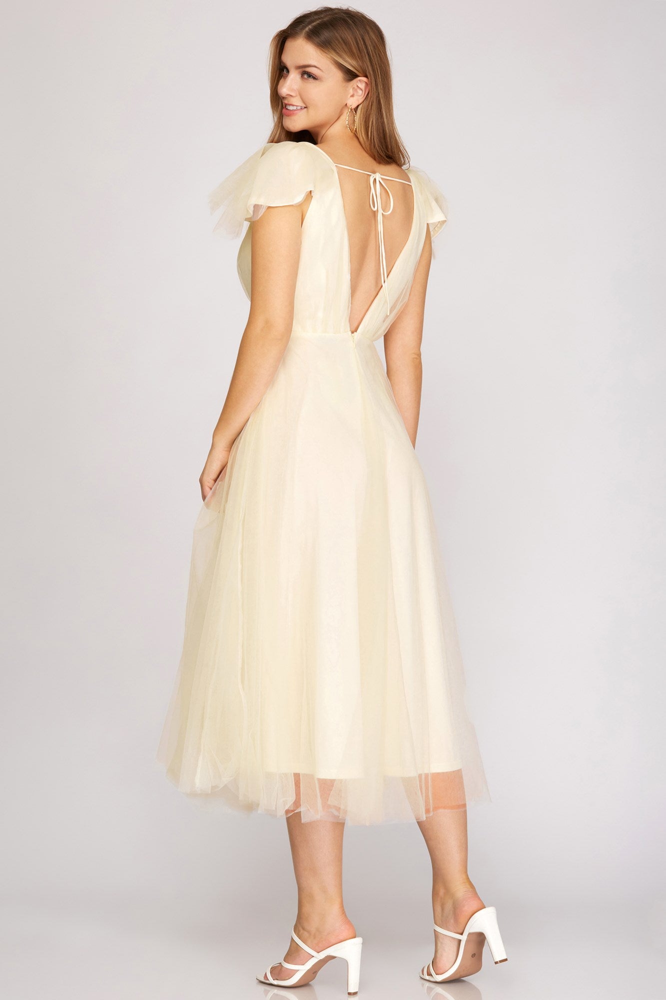 PRE-ORDER: Dolly Up Dress - Sleeves