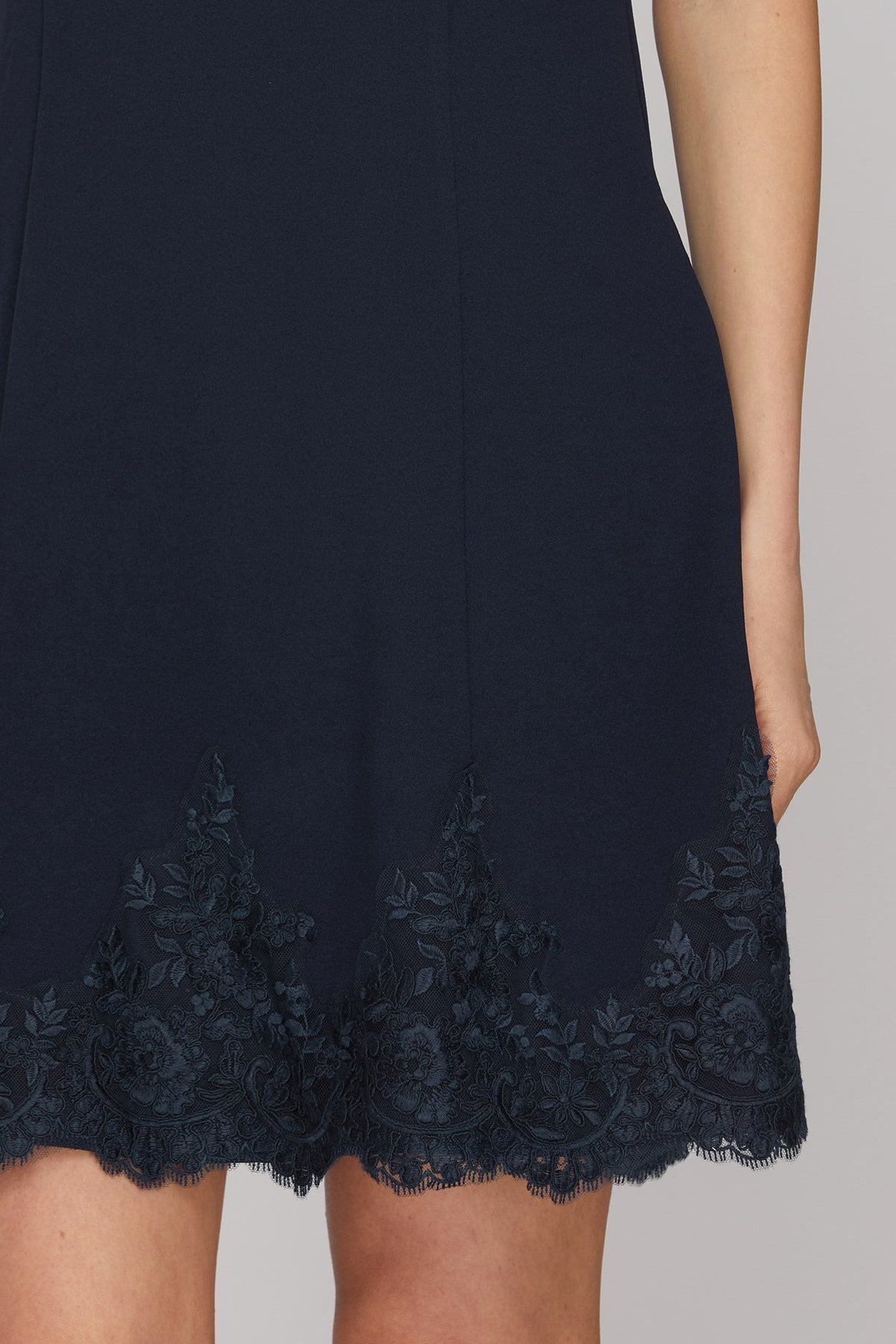 PRE-ORDER: Clutch My Pearls Dress Navy