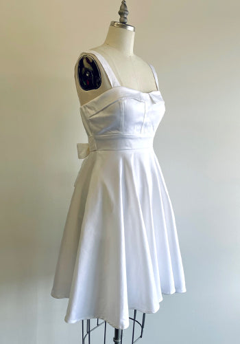 Summer Sweetheart Dress in White