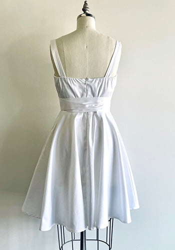 Summer Sweetheart Dress in White