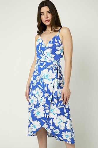 Garden View Dress in Blue/White - PLUS