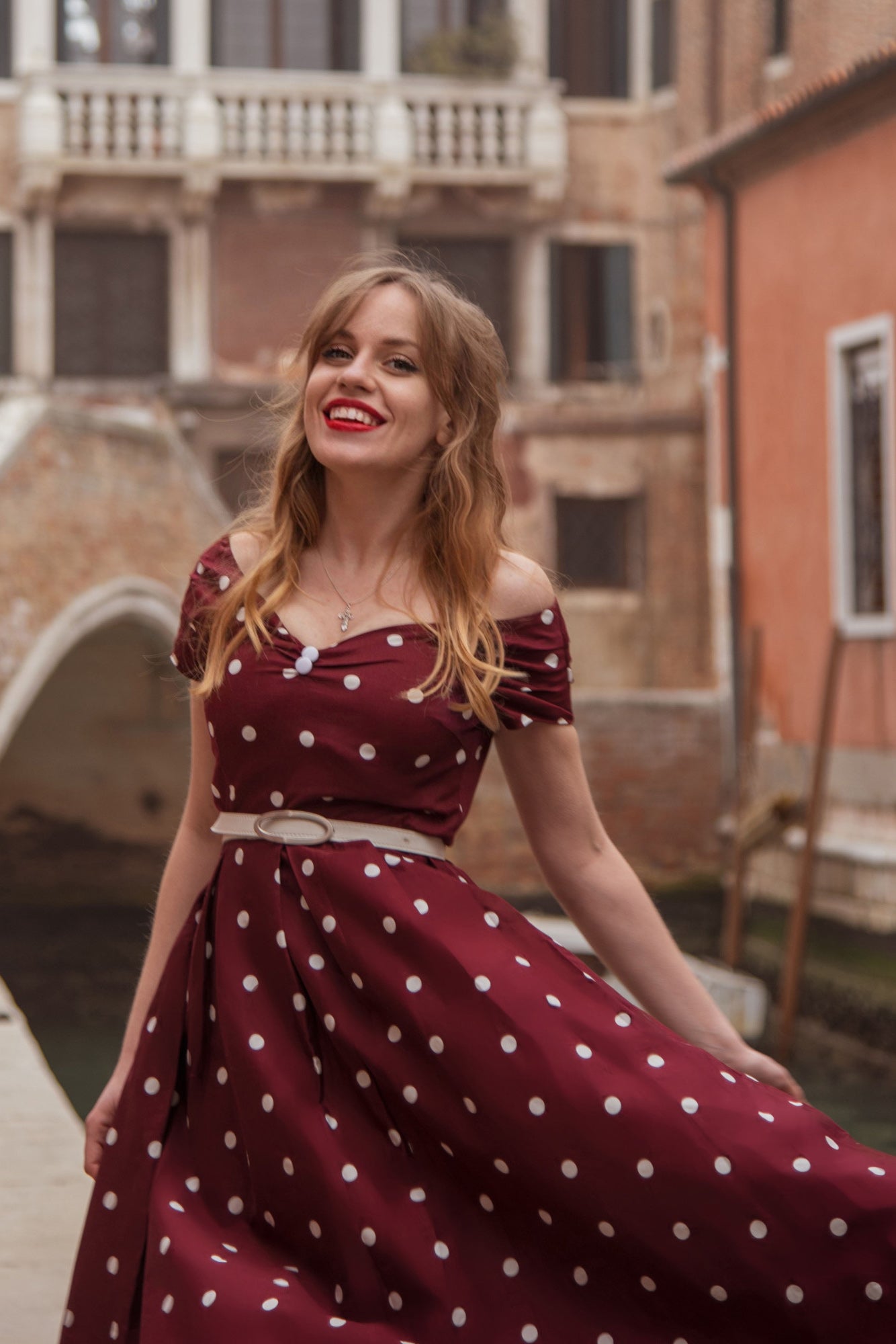 Lily Retro Dress in Burgundy