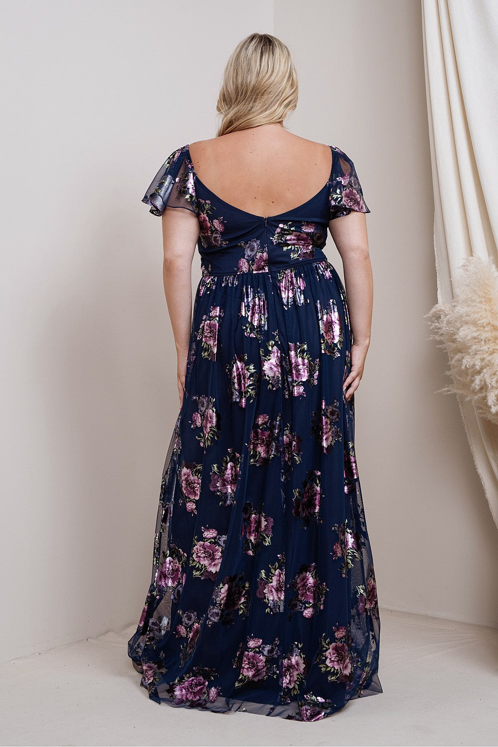 Belinda Dress in Navy Floral - Plus